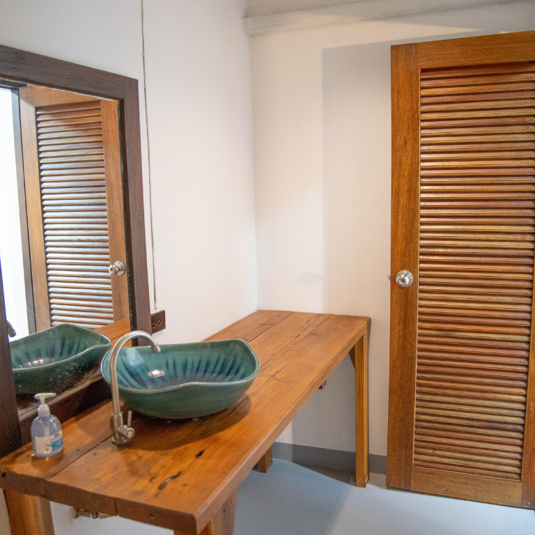 en-suite bathrooms